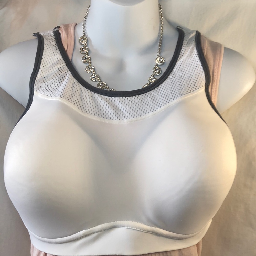 NWOT Maidenform Sports Bra Sz 36D, lined cup,